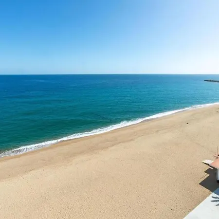 Beautiful Beachfront In Paradise