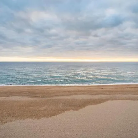 Beautiful Beachfront In Paradise Платжа-д'Ару